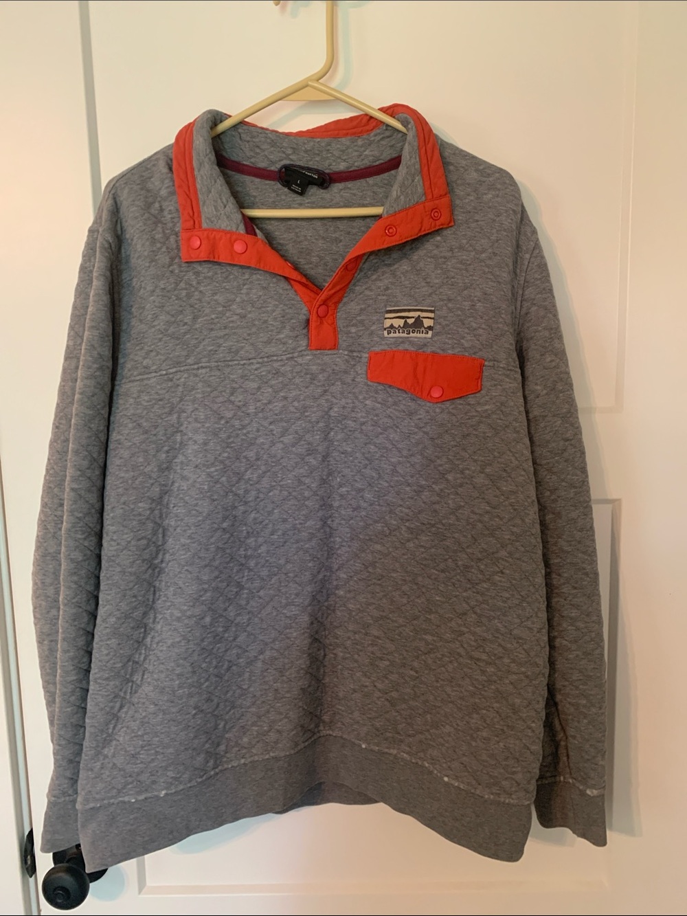 Patagonia Men’s Gray Quilted Snap Pullover with Red Trim Accents